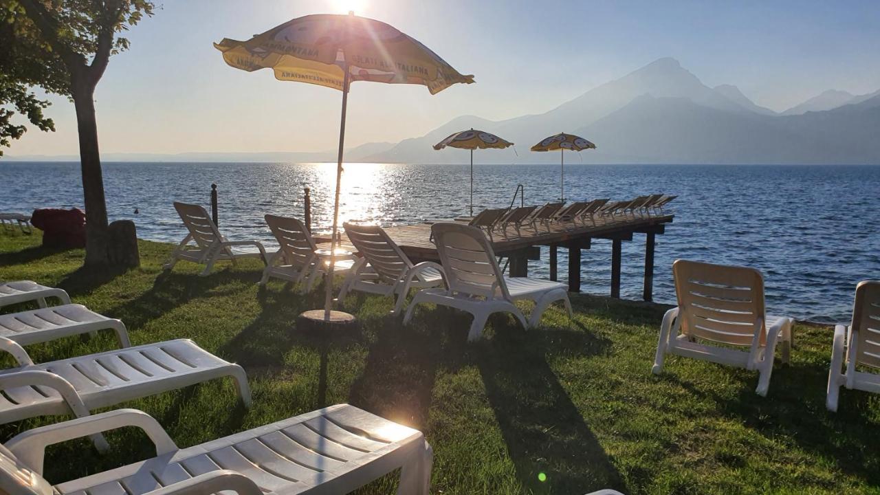 Hotel Merano Brenzone sul Garda Exterior photo